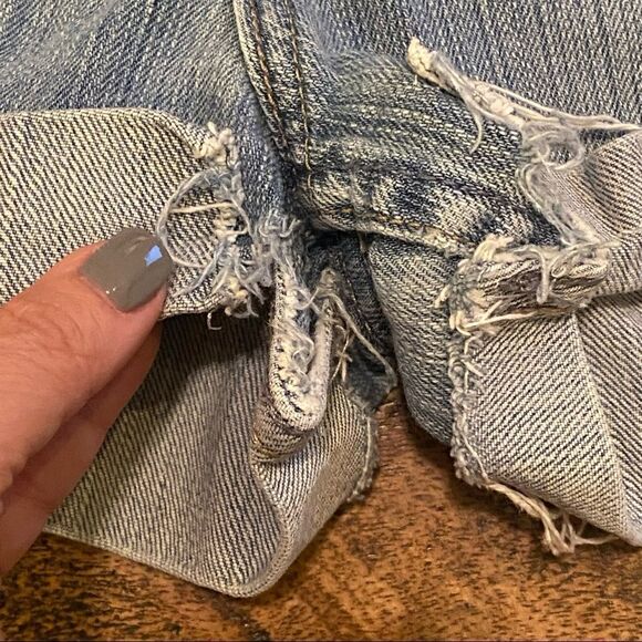 Signature Levi Blue Denim Shorts - Picture 10 of 10